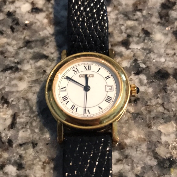 Gucci Watch - Picture 1 of 2